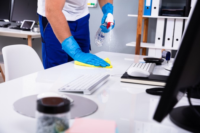 Choosing the Right Office Deep Cleaning Service Factors to Consider for Businesses