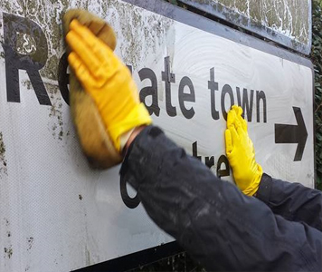 Advertising Signboards Cleaning